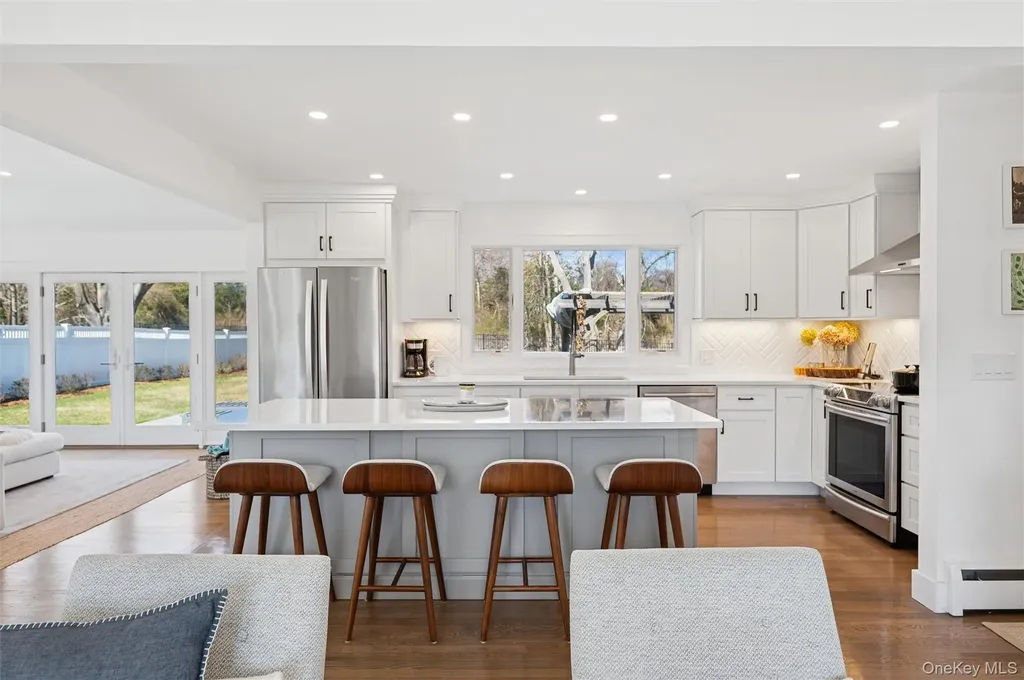 580 Gin Lane Southold NY 11971