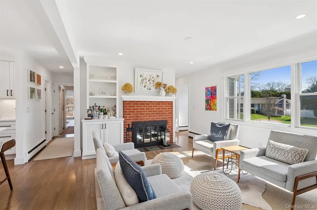 580 Gin Lane Southold NY 11971