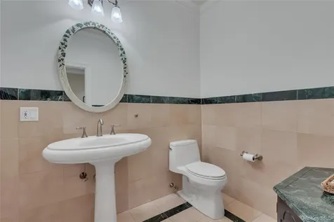 199 Hirst Road Briarcliff Manor NY 10510