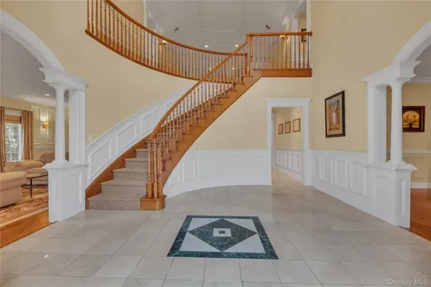 199 Hirst Road Briarcliff Manor NY 10510