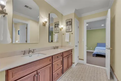 199 Hirst Road Briarcliff Manor NY 10510
