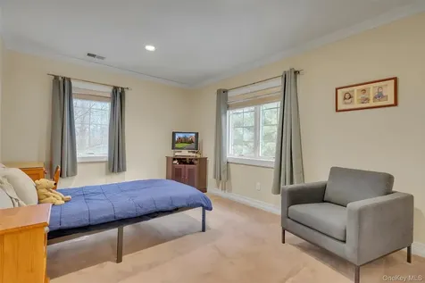199 Hirst Road Briarcliff Manor NY 10510