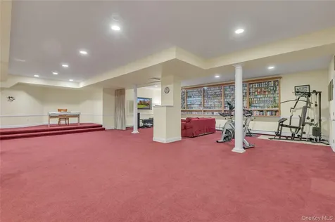 199 Hirst Road Briarcliff Manor NY 10510