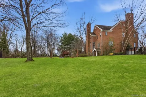 199 Hirst Road Briarcliff Manor NY 10510