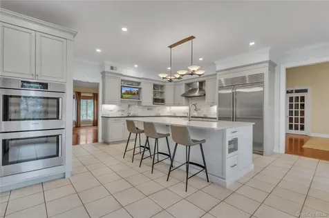 199 Hirst Road Briarcliff Manor NY 10510