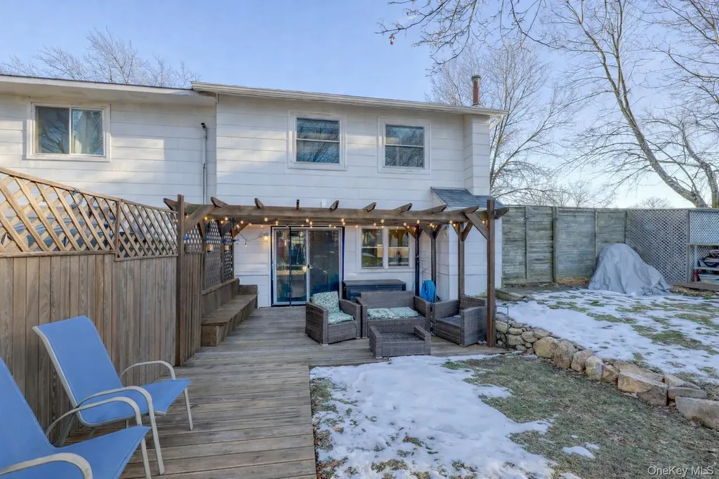 22 Red Barn Lane Middletown NY 10940