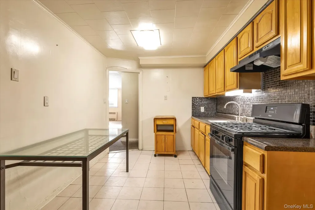 621 Avenue Y Brooklyn NY 11235