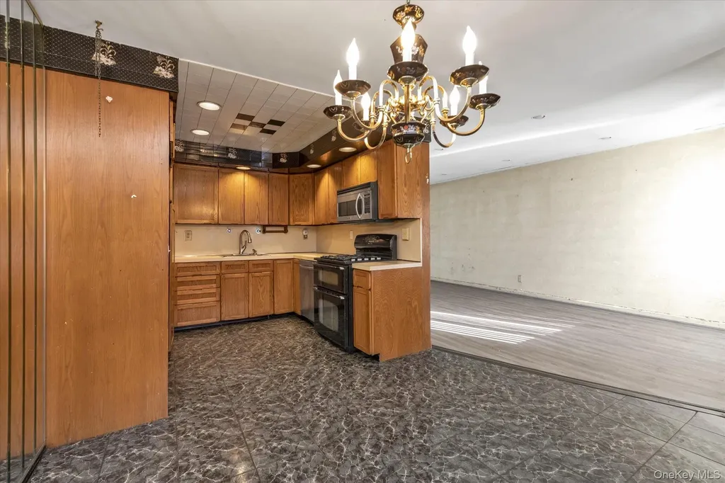 621 Avenue Y Brooklyn NY 11235