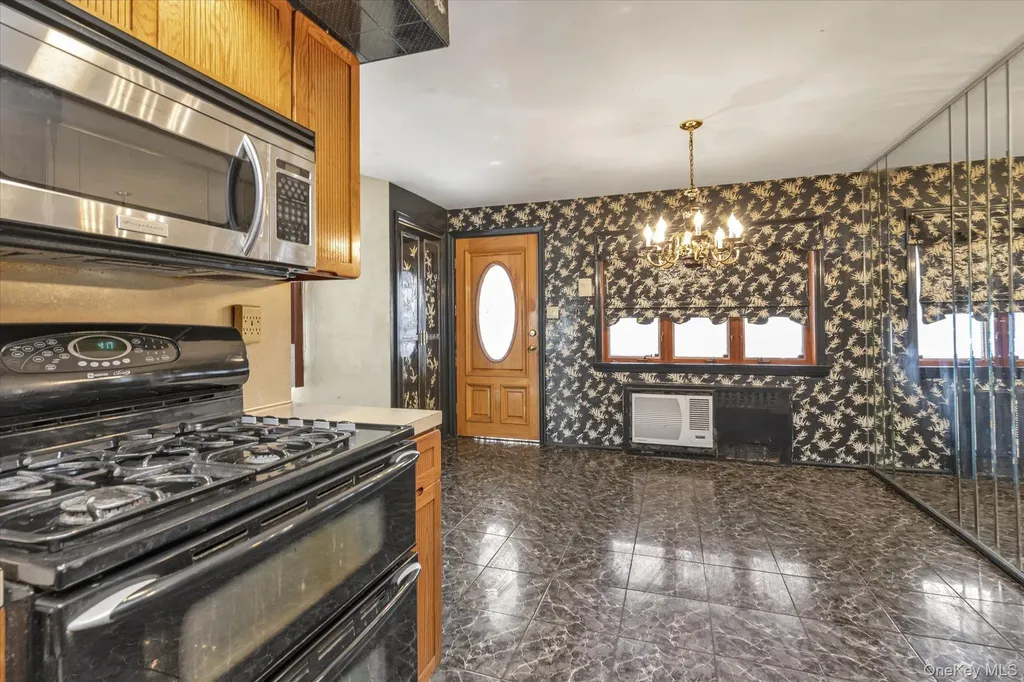 621 Avenue Y Brooklyn NY 11235
