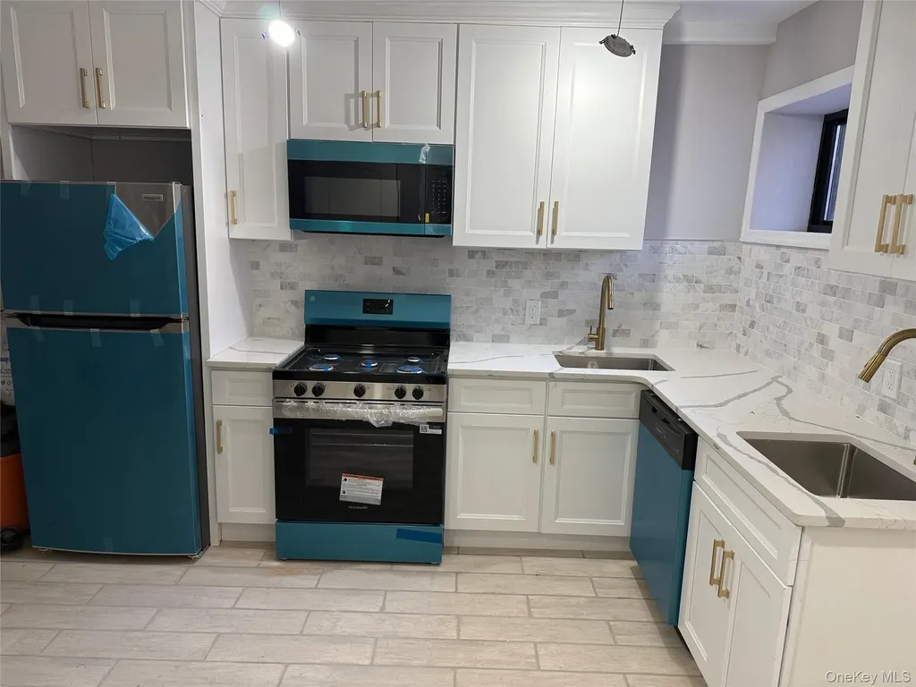26 E 55th Street Brooklyn NY 11203
