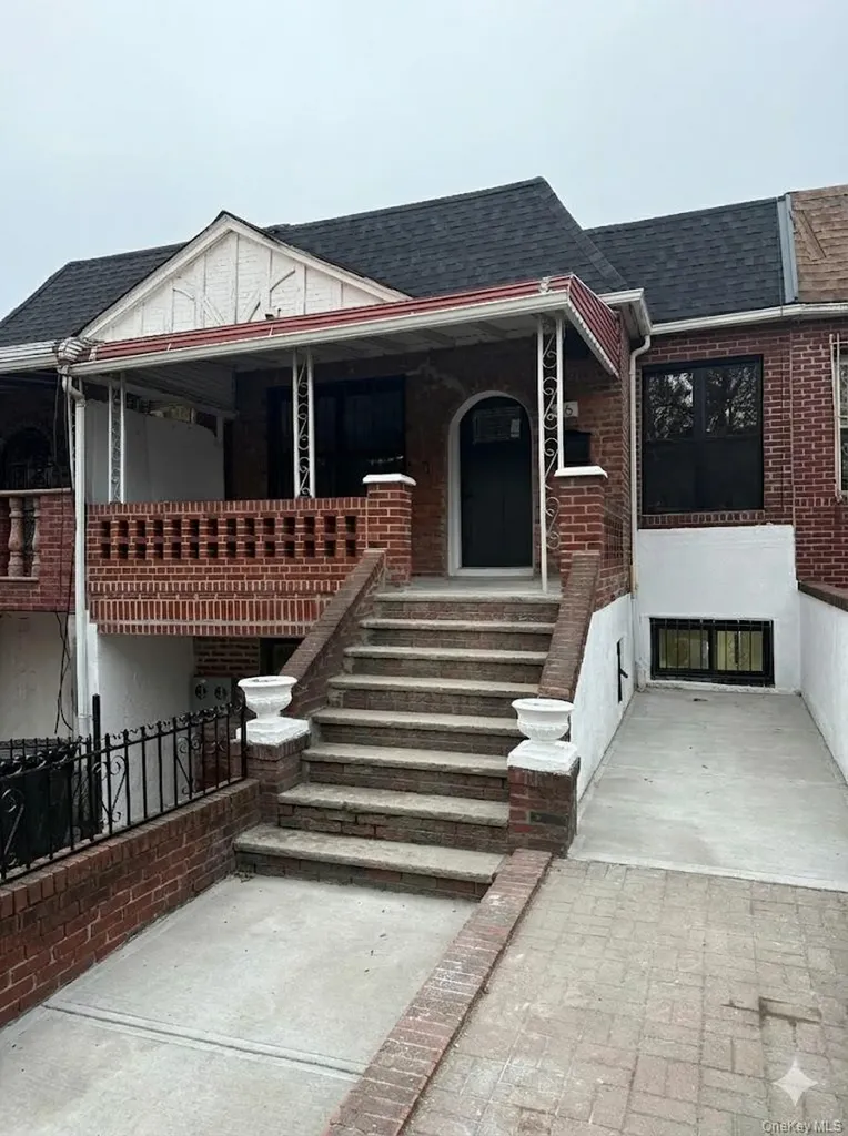 26 E 55th Street Brooklyn NY 11203