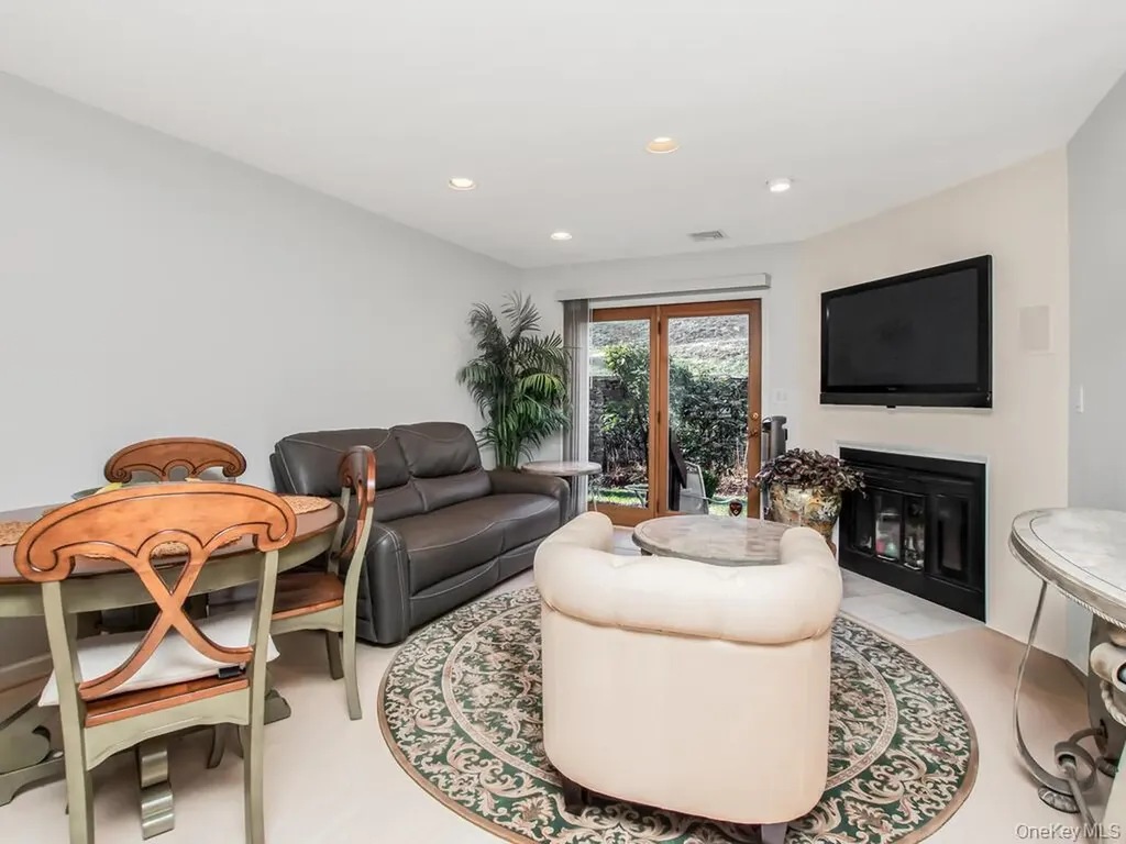 8 Davids Lane Ossining NY 10562
