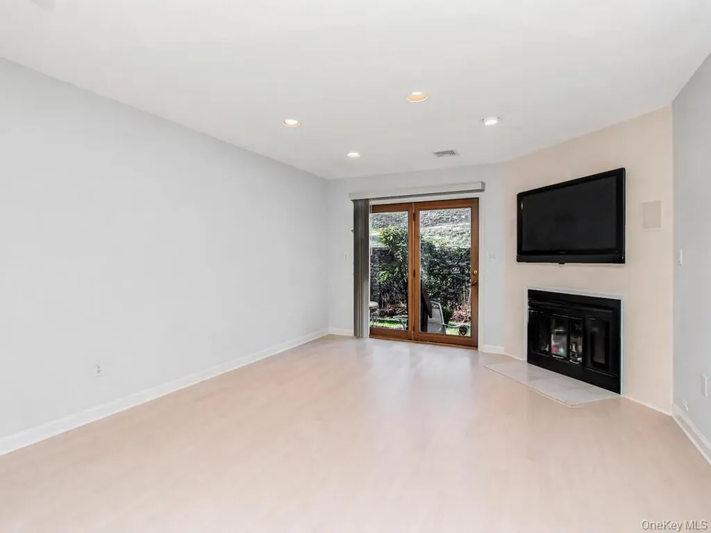 8 Davids Lane Ossining NY 10562