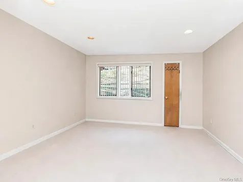 8 Davids Lane Ossining NY 10562
