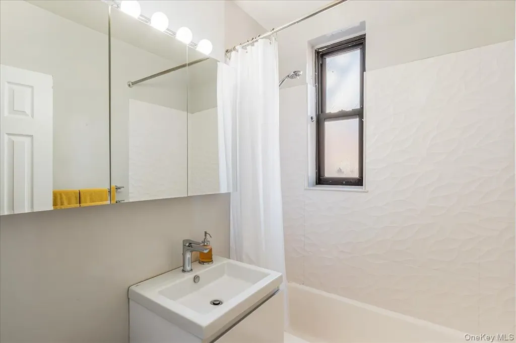 67-35 Yellowstone Boulevard Forest Hills NY 11375