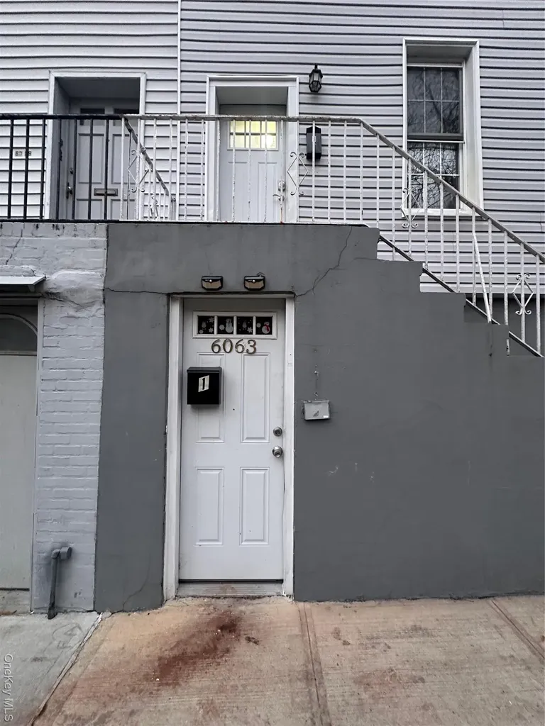 6063 54th Street Maspeth NY 11378