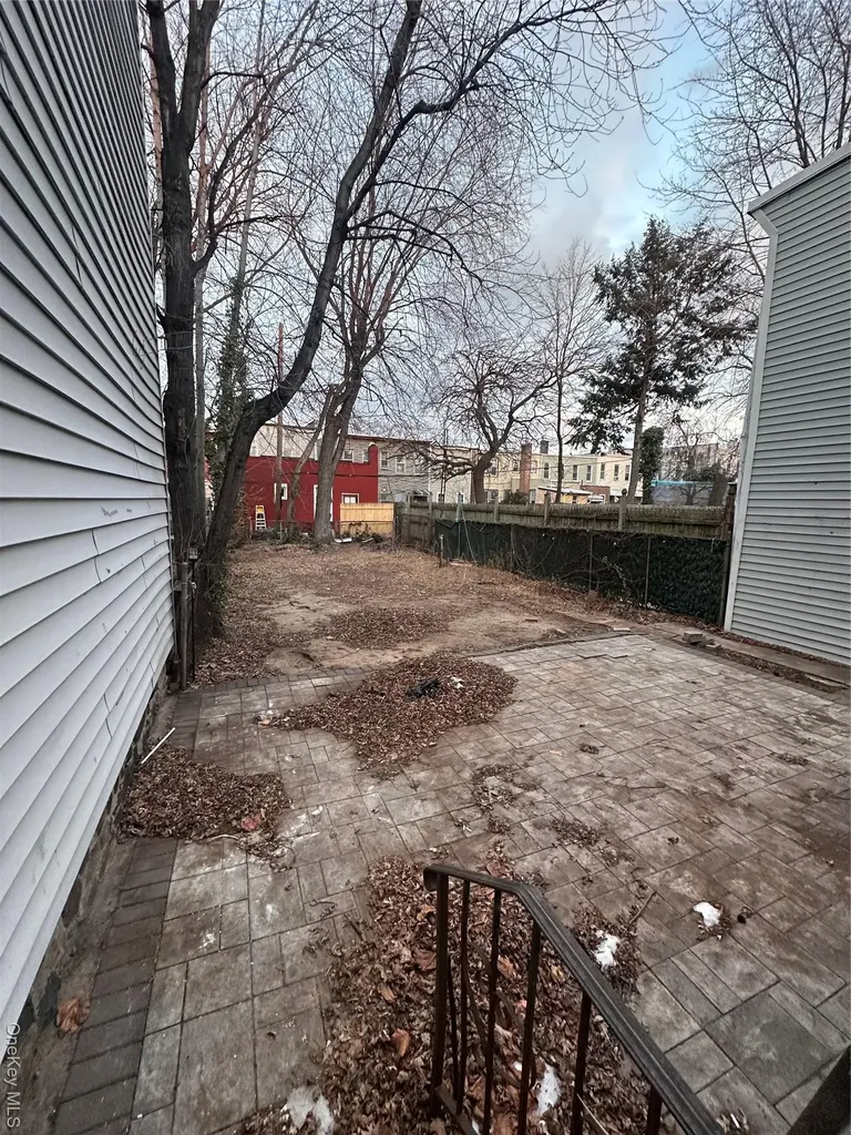 6063 54th Street Maspeth NY 11378
