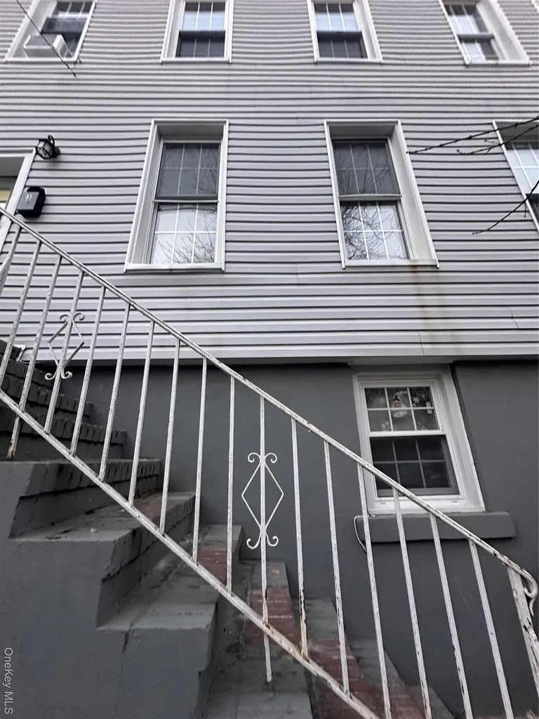 6063 54th Street Maspeth NY 11378