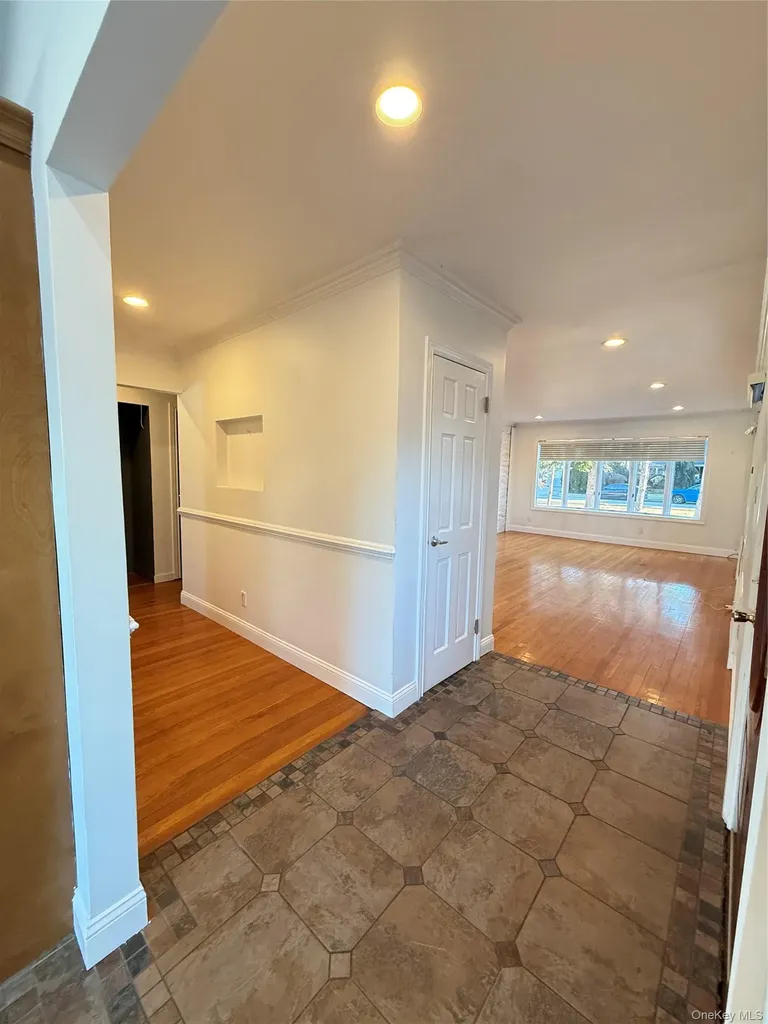 254 Park Avenue Freeport NY 11520