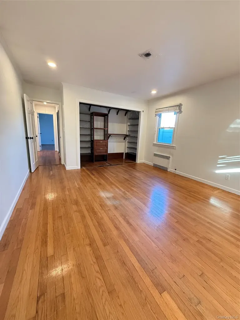 254 Park Avenue Freeport NY 11520