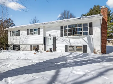 57 Lakeview Drive Kiamesha Lake NY 12751