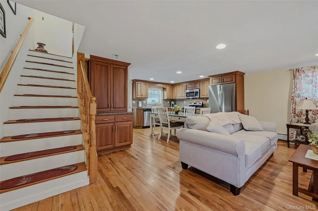 1 3rd Street Wading River NY 11792