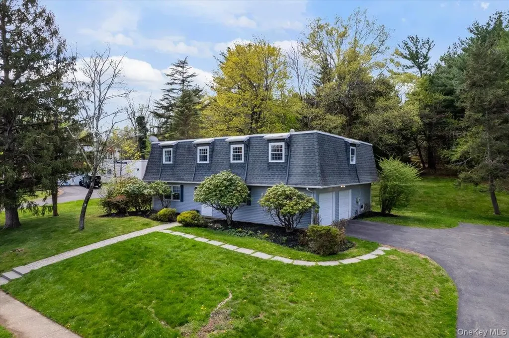 3 Spring Rock Place Spring Valley NY 10977