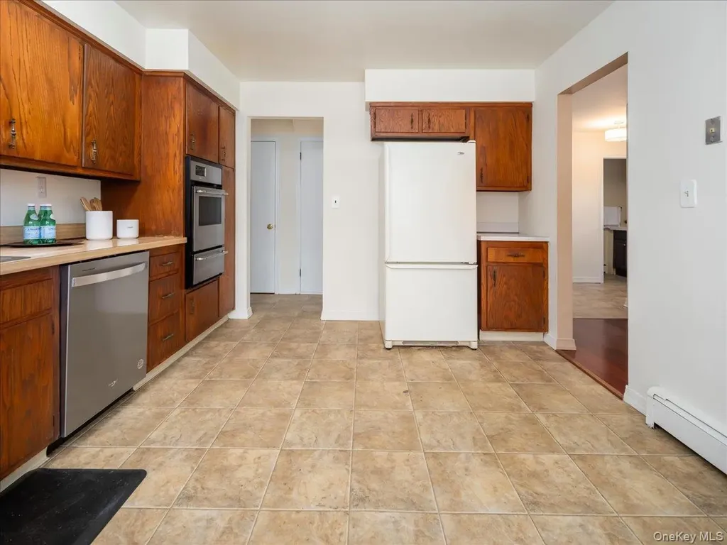 3 Spring Rock Place Spring Valley NY 10977