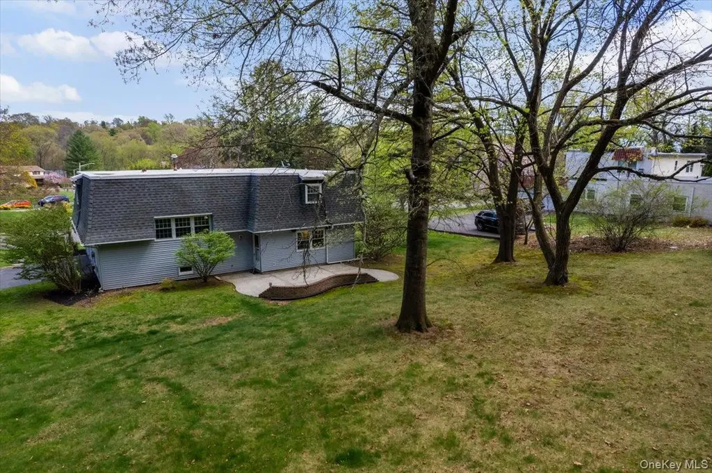 3 Spring Rock Place Spring Valley NY 10977
