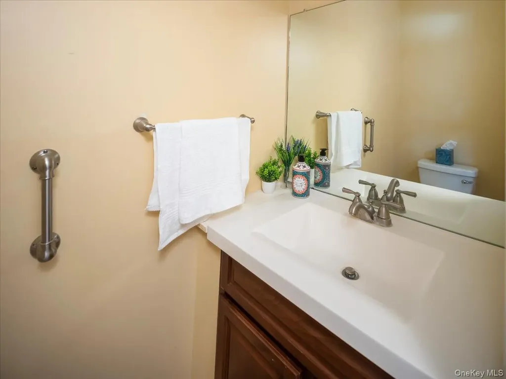 3 Spring Rock Place Spring Valley NY 10977