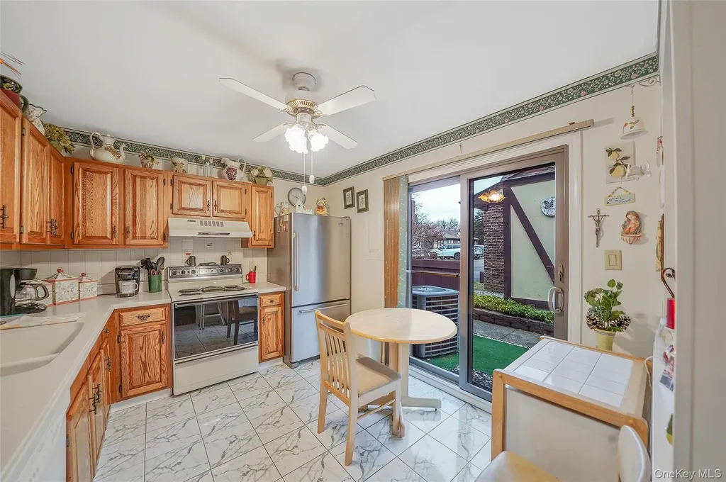 12 Quail Run Drive Deer Park NY 11729