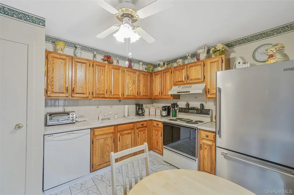 12 Quail Run Drive Deer Park NY 11729