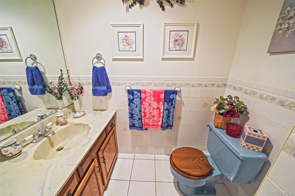 12 Quail Run Drive Deer Park NY 11729