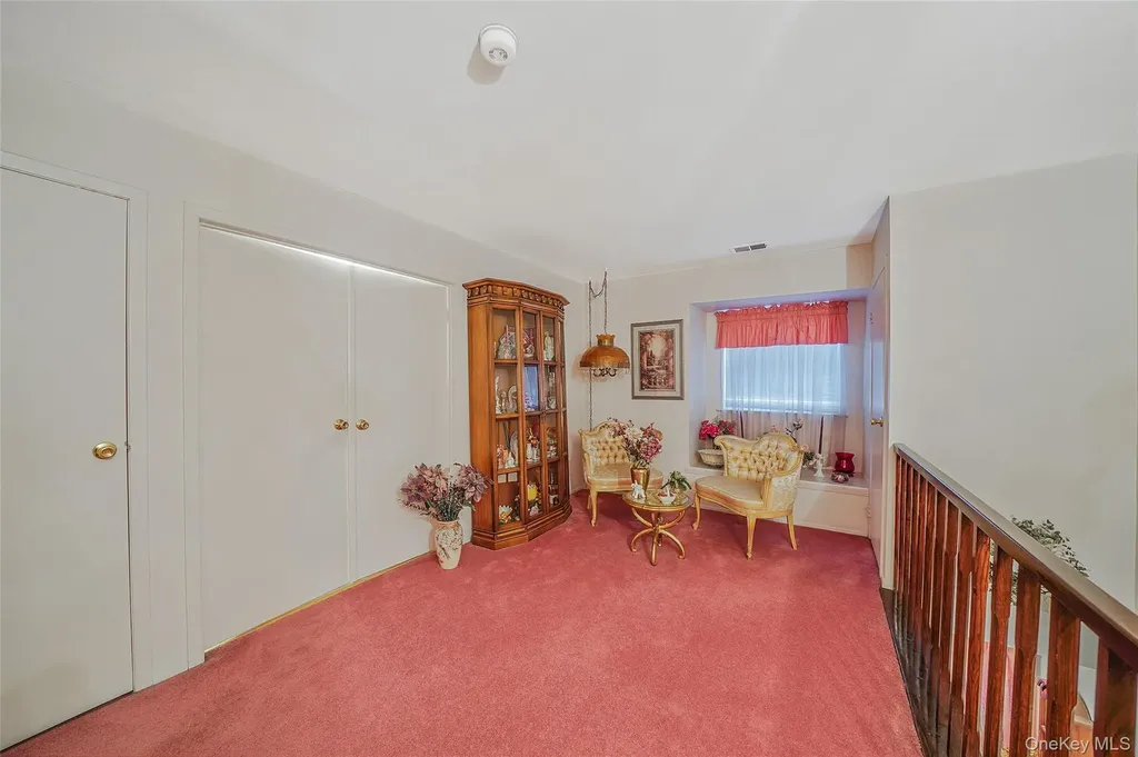 12 Quail Run Drive Deer Park NY 11729