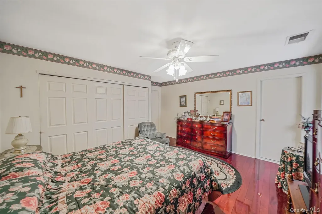 12 Quail Run Drive Deer Park NY 11729
