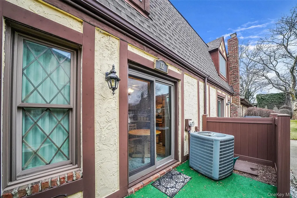 12 Quail Run Drive Deer Park NY 11729