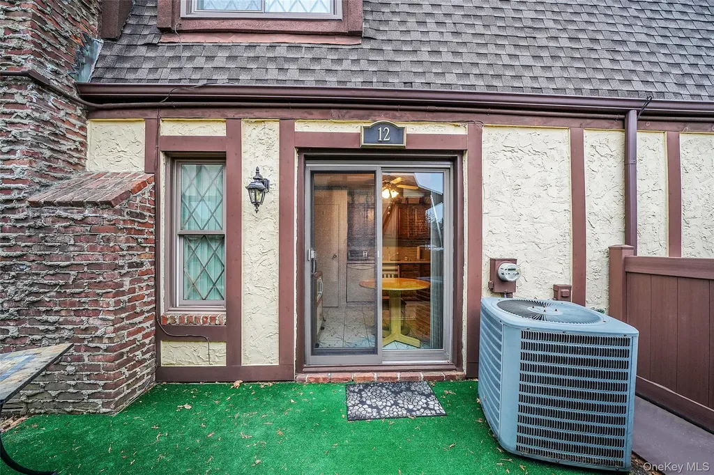 12 Quail Run Drive Deer Park NY 11729