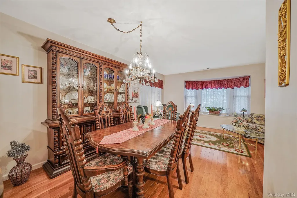 12 Quail Run Drive Deer Park NY 11729