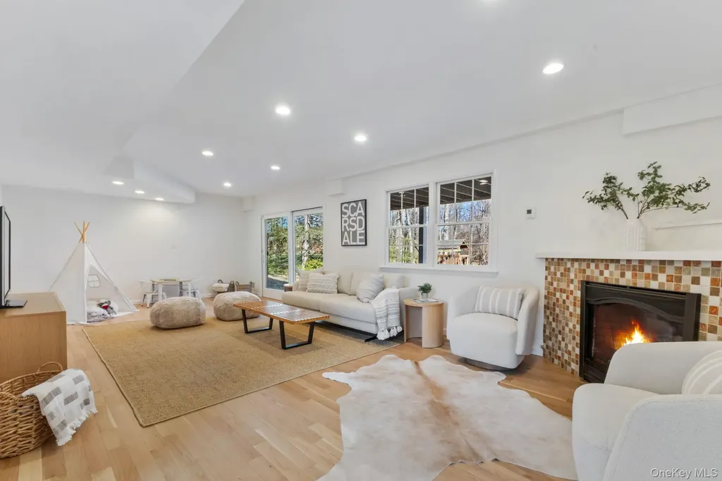 21 Kolbert Drive Scarsdale NY 10583