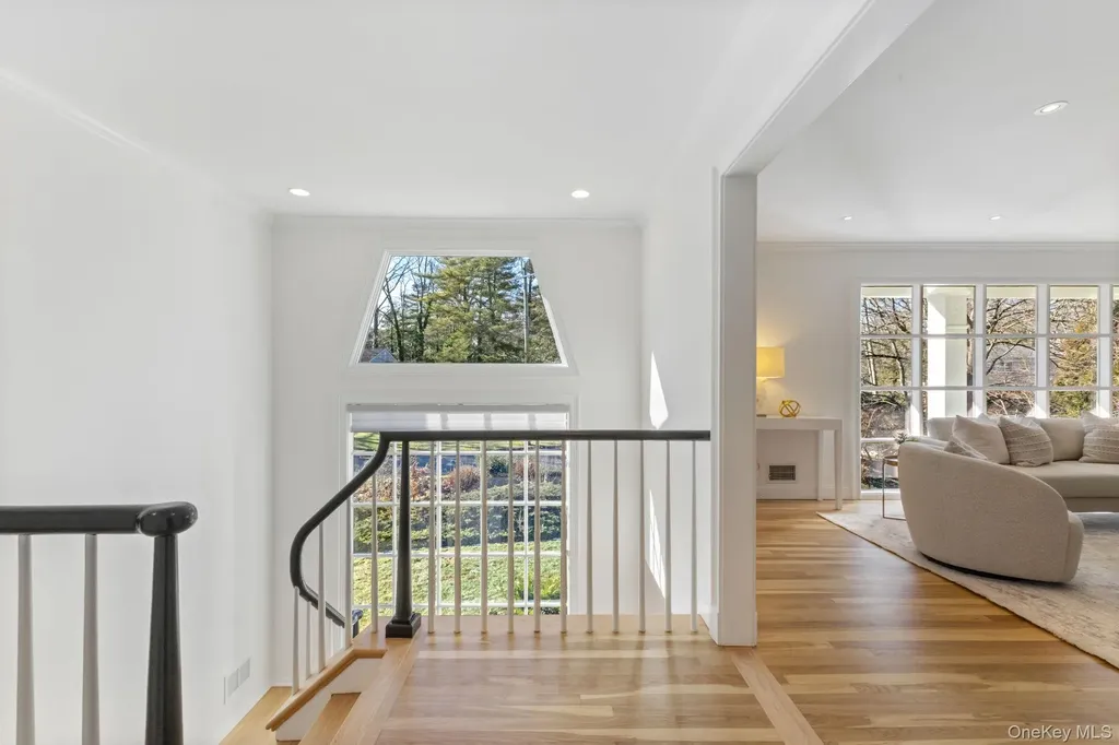 21 Kolbert Drive Scarsdale NY 10583