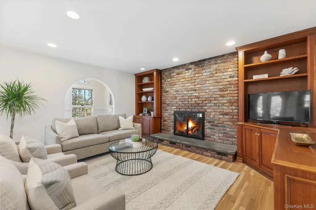 21 Kolbert Drive Scarsdale NY 10583