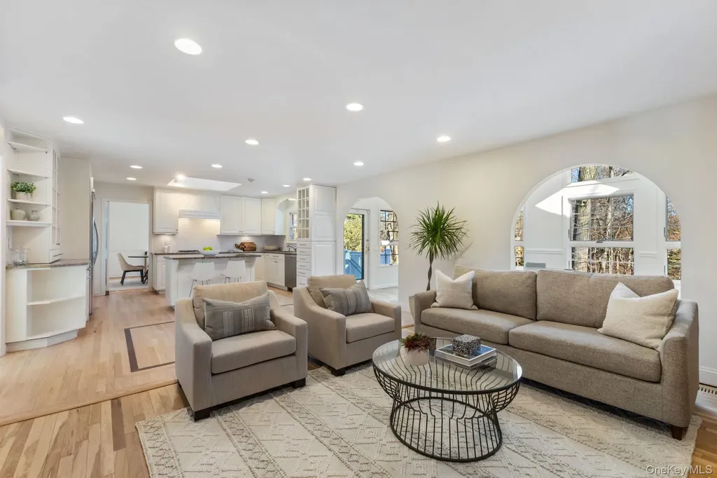 21 Kolbert Drive Scarsdale NY 10583