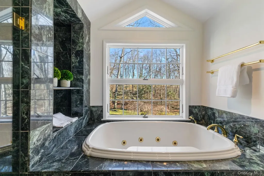 21 Kolbert Drive Scarsdale NY 10583