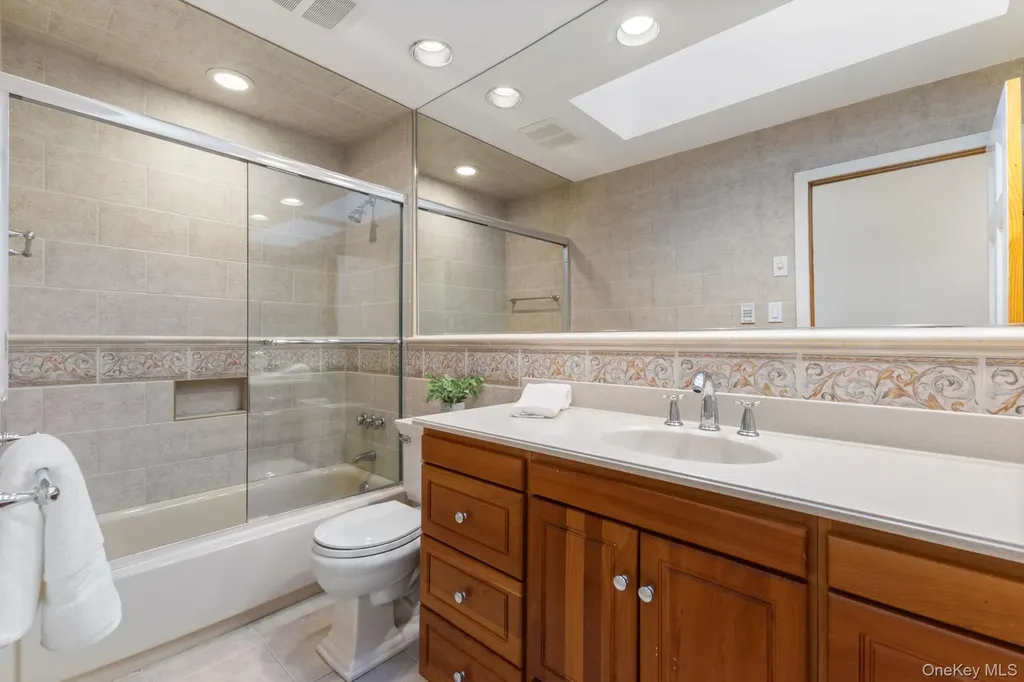 21 Kolbert Drive Scarsdale NY 10583