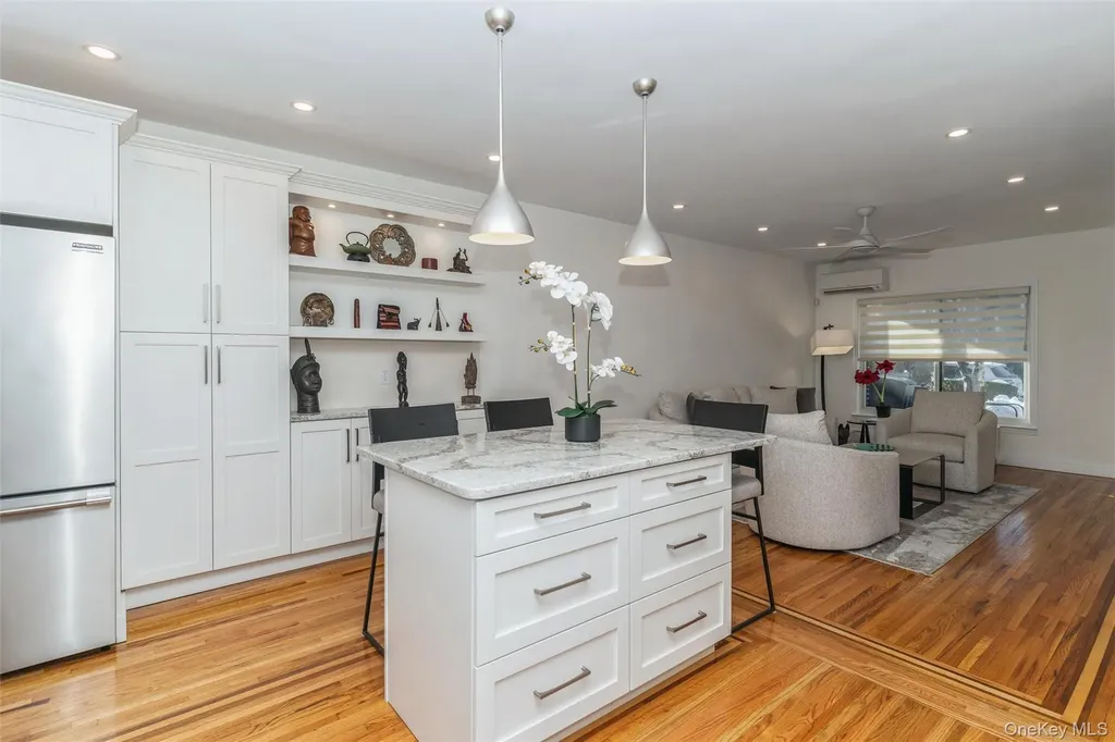 14839 60th Avenue Flushing NY 11355