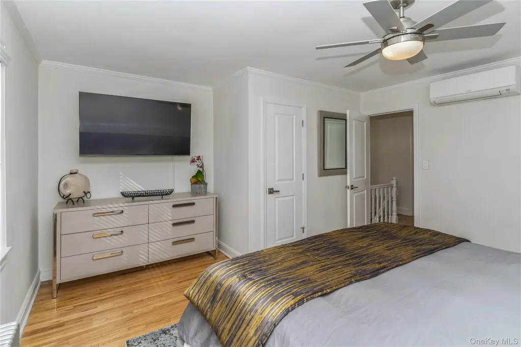 14839 60th Avenue Flushing NY 11355