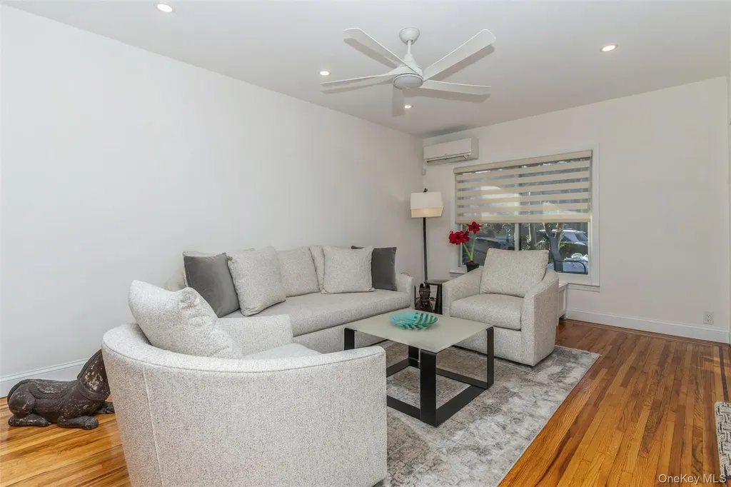 14839 60th Avenue Flushing NY 11355