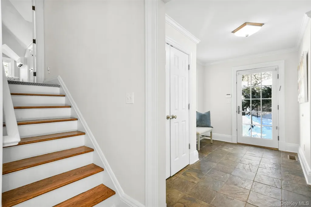 10 Hilltop Road Larchmont NY 10538