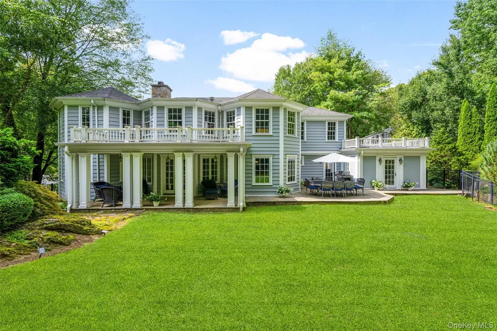 10 Hilltop Road Larchmont NY 10538
