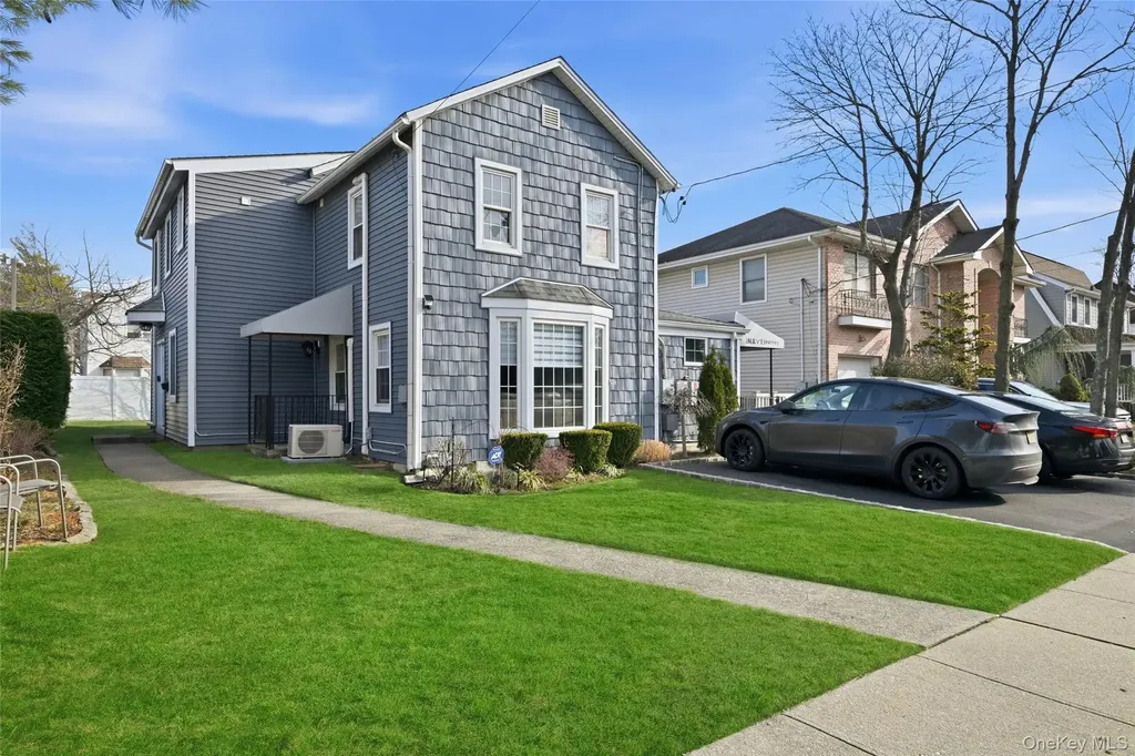 8 Burton Avenue Woodmere NY 11598